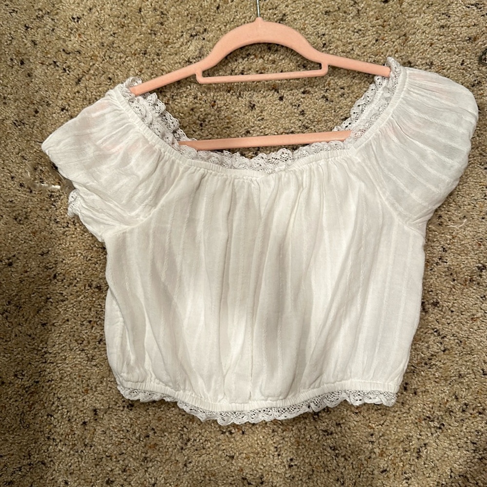 White crop top